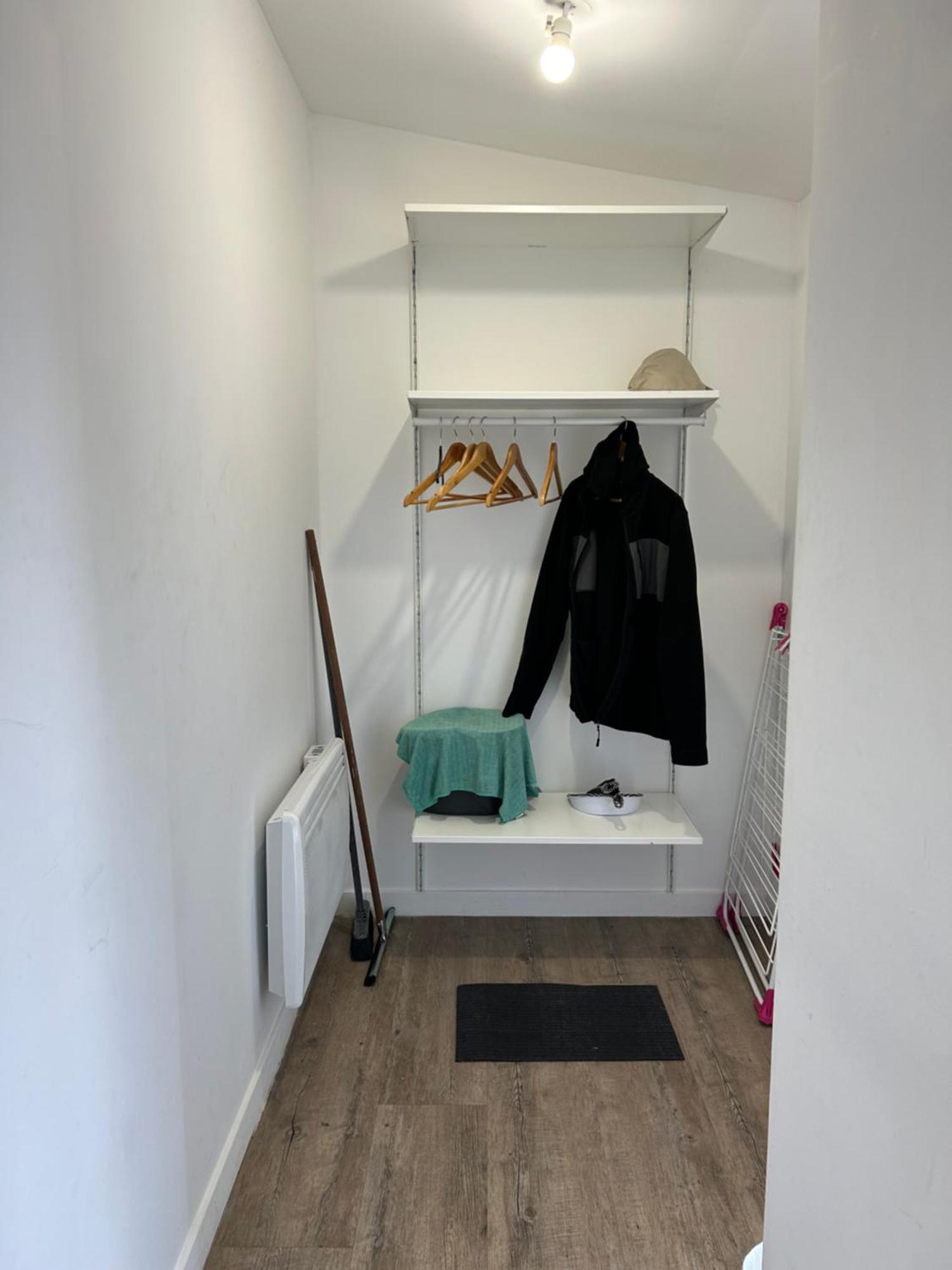 Superbe Studio Meuble Avec Parking Maubeuge Exterior foto