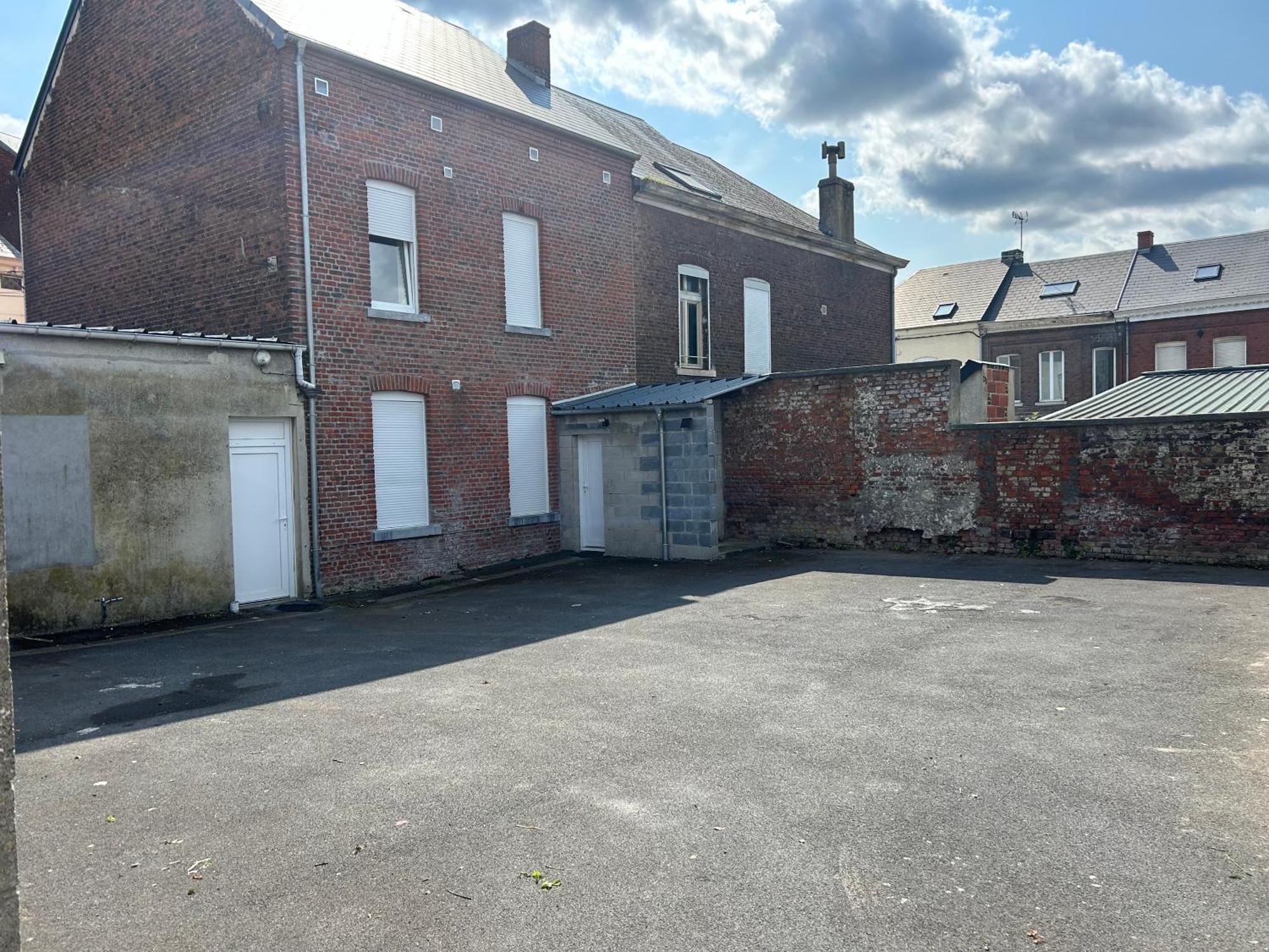 Superbe Studio Meuble Avec Parking Maubeuge Exterior foto